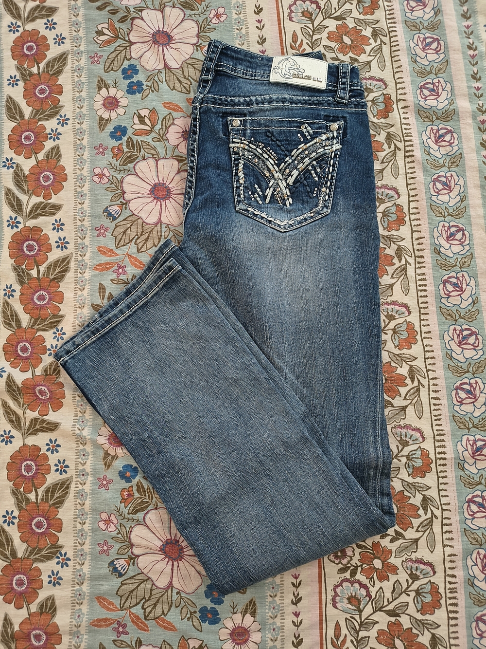 Embellished Back Pocket Bootcut Jeans - Blue